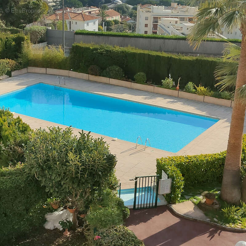 Appartement à ROQUEBRUNE-CAP-MARTIN
