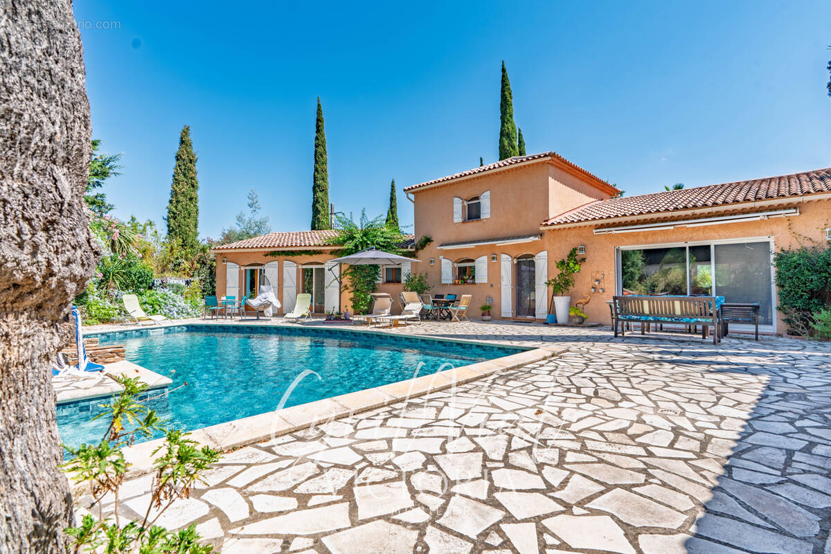 Maison à LA LONDE-LES-MAURES