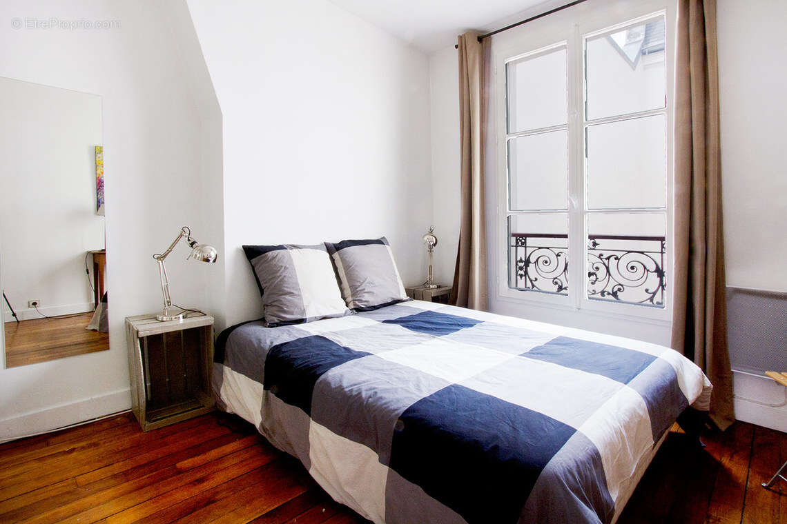 Appartement à PARIS-2E