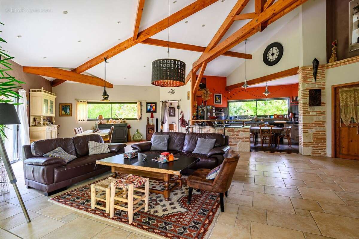 Superbe villa 200m² à proximité de Négrepelisse - photo 14
