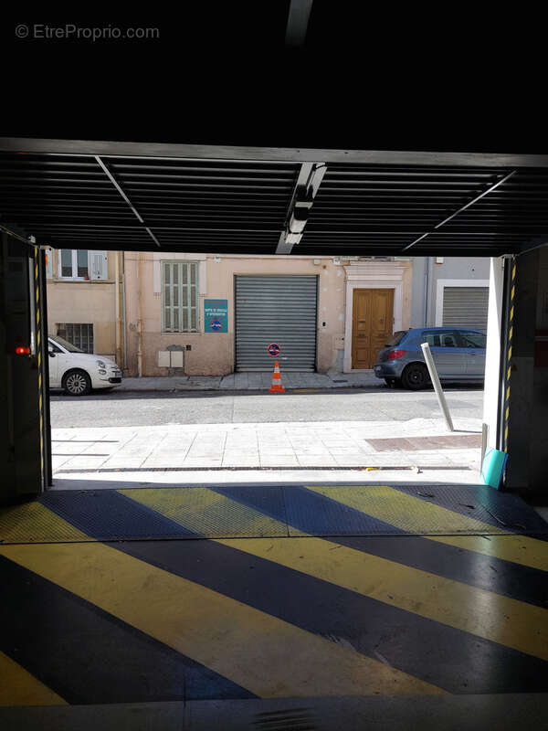Parking à NICE