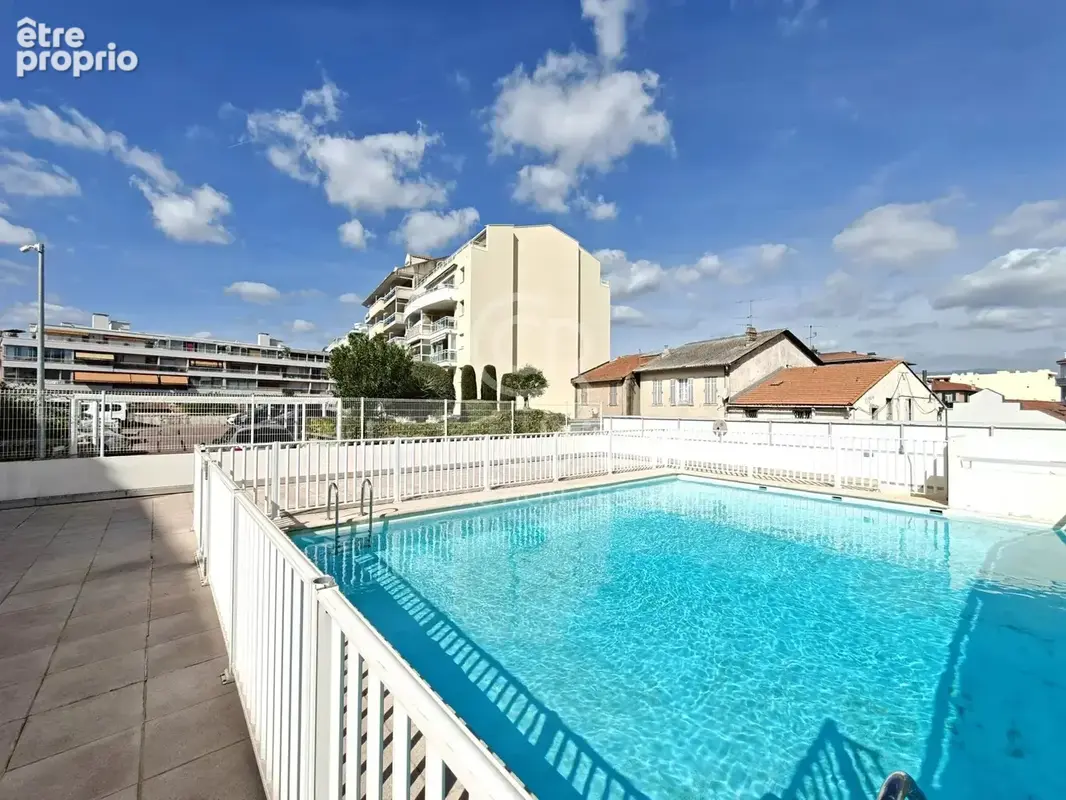 T2 rez-de_jardin sud parking piscine bord de mer - photo 14
