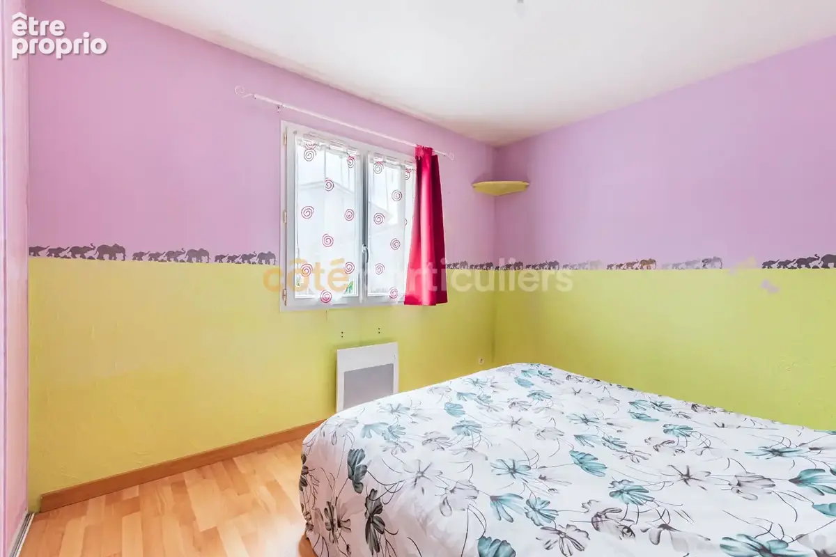 Venansault -- centre bourg -- maison -- 3 chambres -- 1 bureau -- 103 m2 -- jardin -- garage -- dependances - photo 9