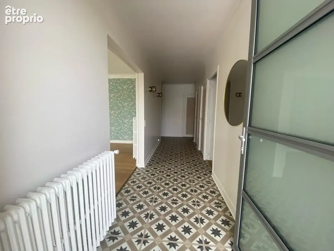 Maison à étage, 4 chambres, garage, jardin clos et arboré. - photo 2