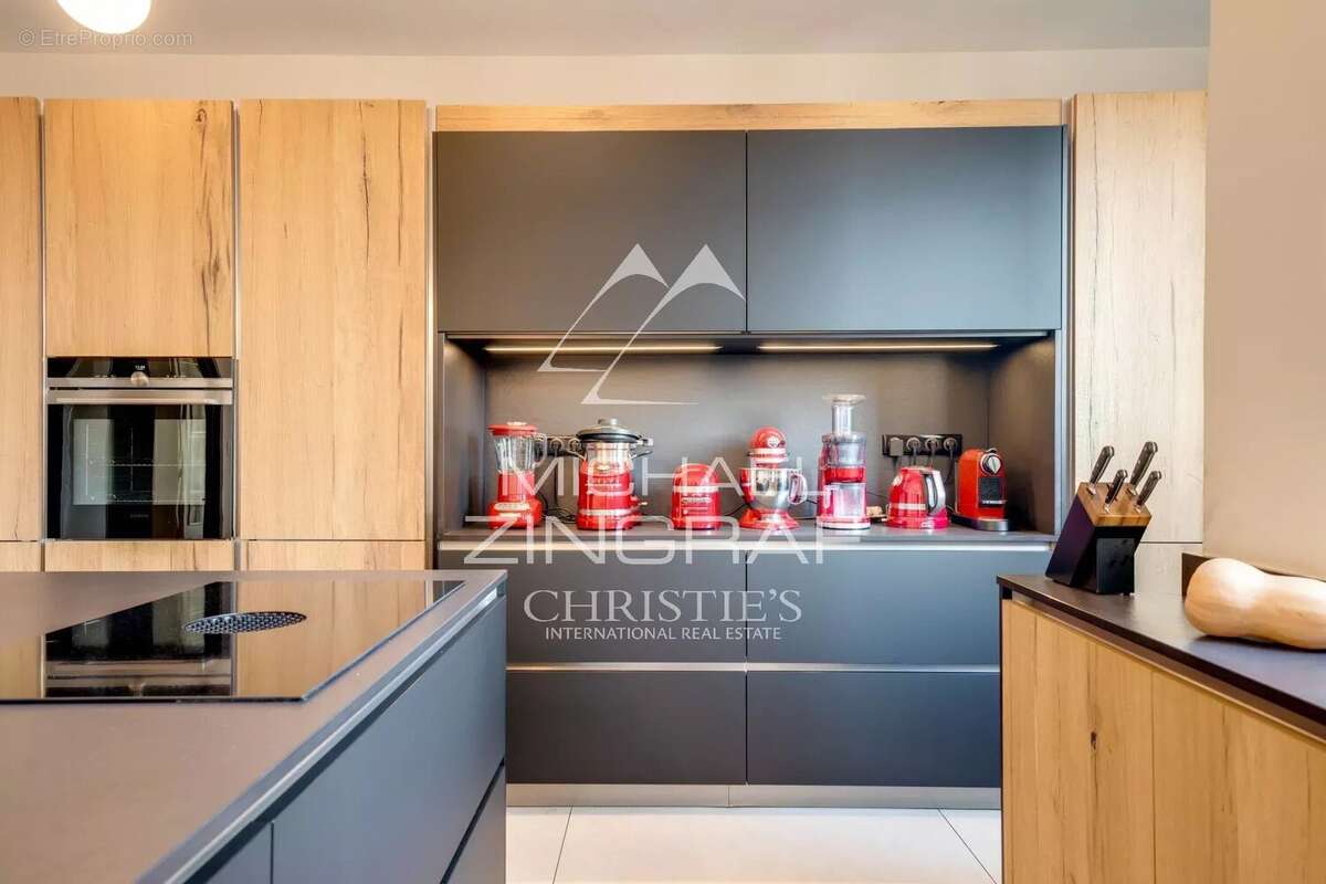 Appartement à MARSEILLE-6E