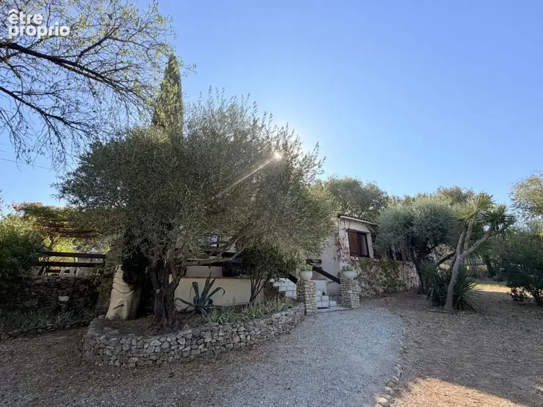 Maison 5 pièces 98 m² à vendre à Uzes (30700) - photo 2