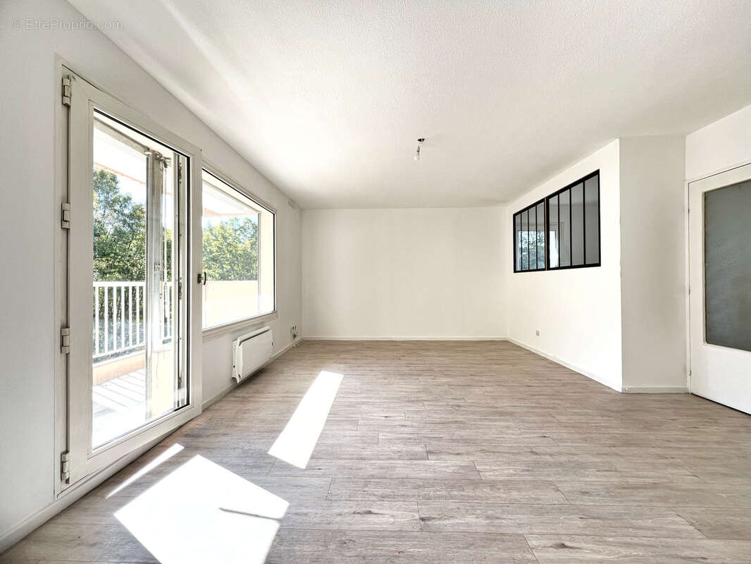 Appartement à LYON-8E
