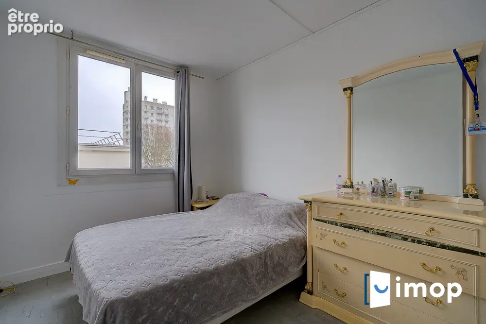 Appartement 4 pièces Métro Louis Aragon - photo 4