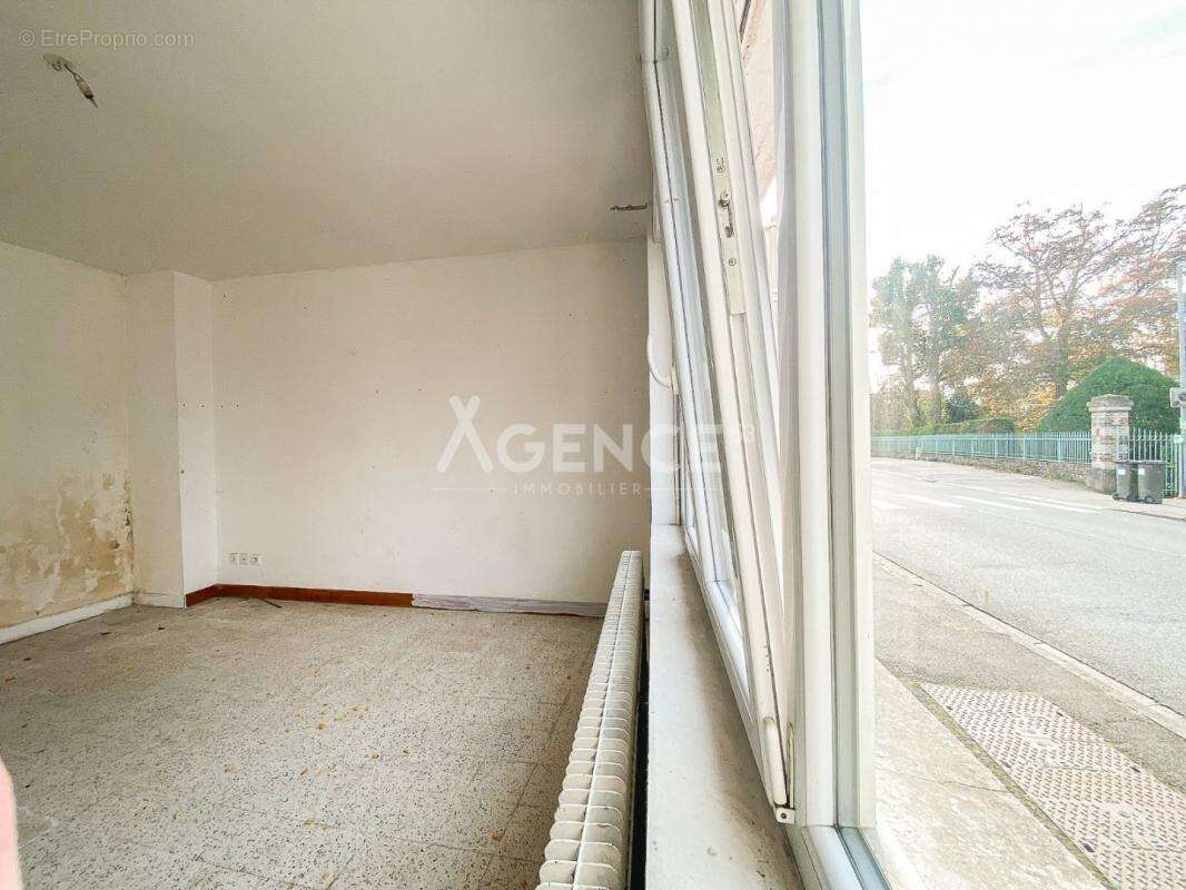 Maison à SAINT-MOMELIN