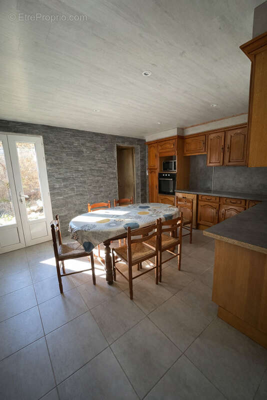 Maison à JONQUIERES