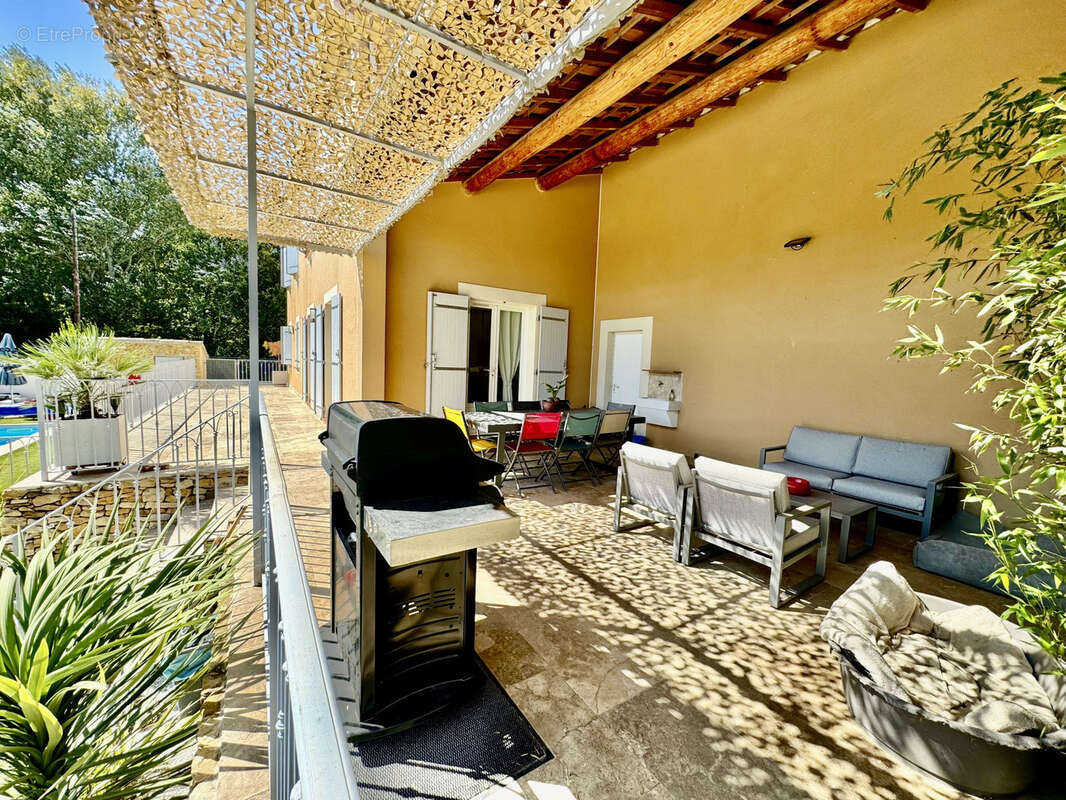 Maison à PIOLENC