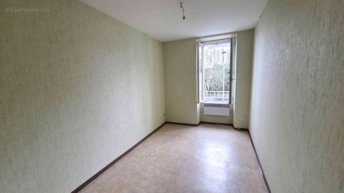 Maison à SAINT-LAURENT-DES-AUTELS