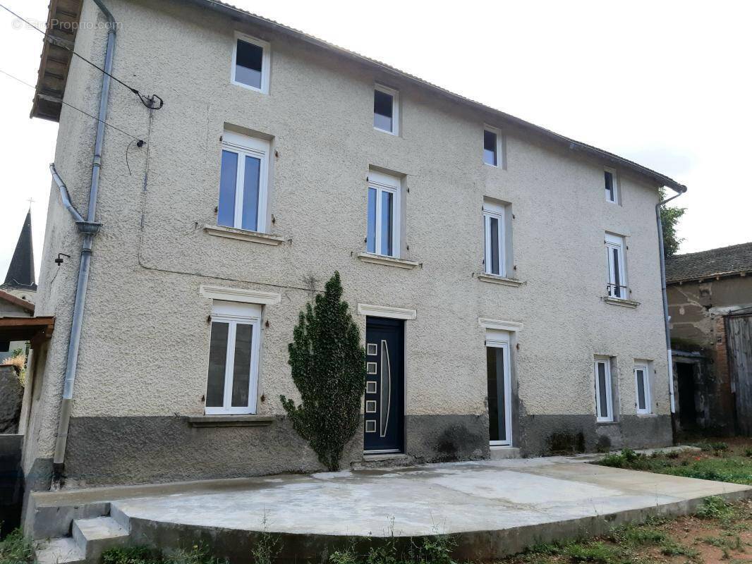 Maison à CHARNAT
