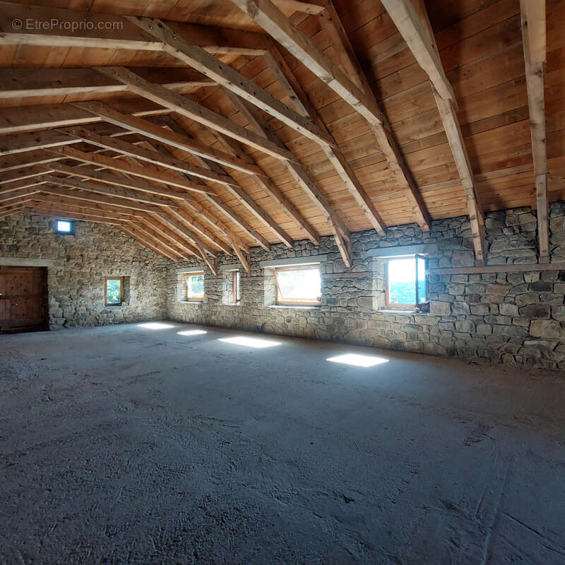 Maison à LACHAPELLE-SOUS-CHANEAC
