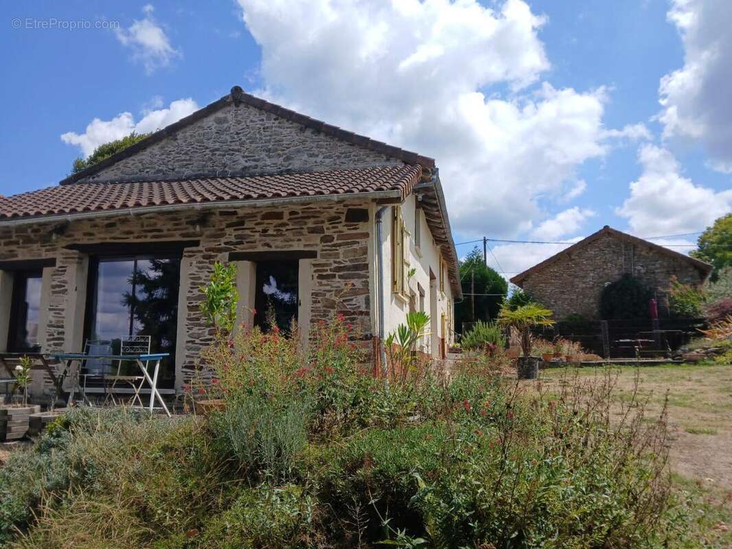 20250729_134129 - Maison à SAINT-SAUD-LACOUSSIERE