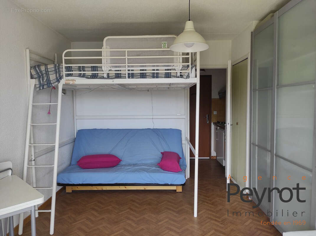 Appartement à LES ANGLES