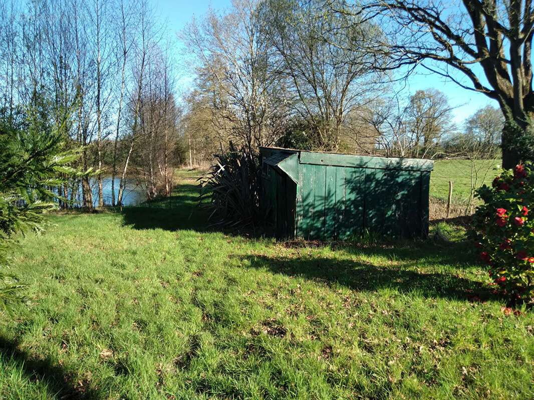 Terrain à MARCILLE-RAOUL