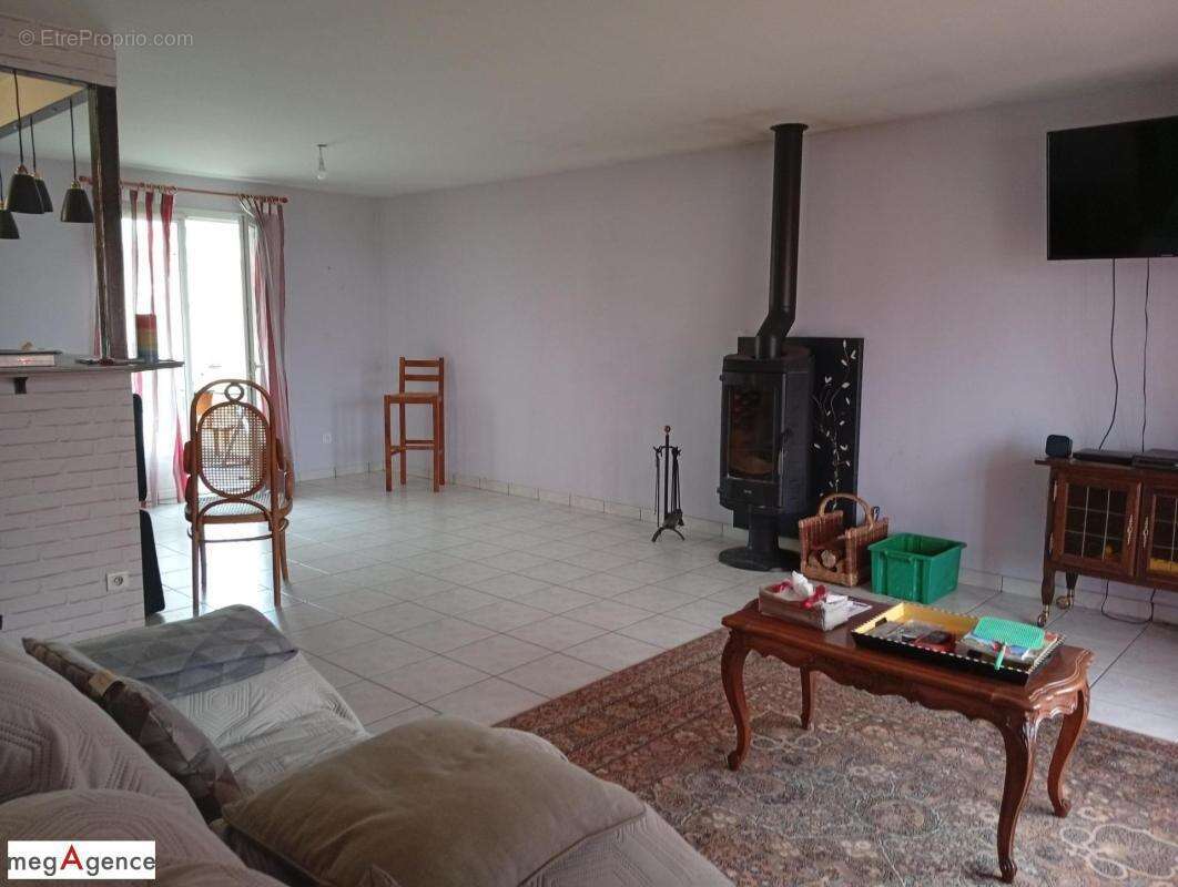 Maison à LE VERNET