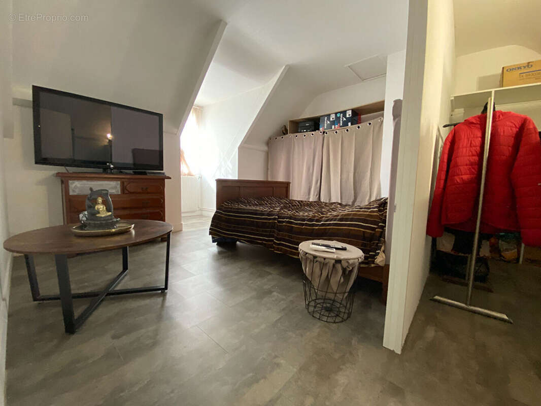 Maison à MOULIN-NEUF