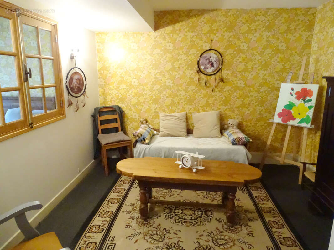 Maison à MONTIGNY-SUR-AUBE