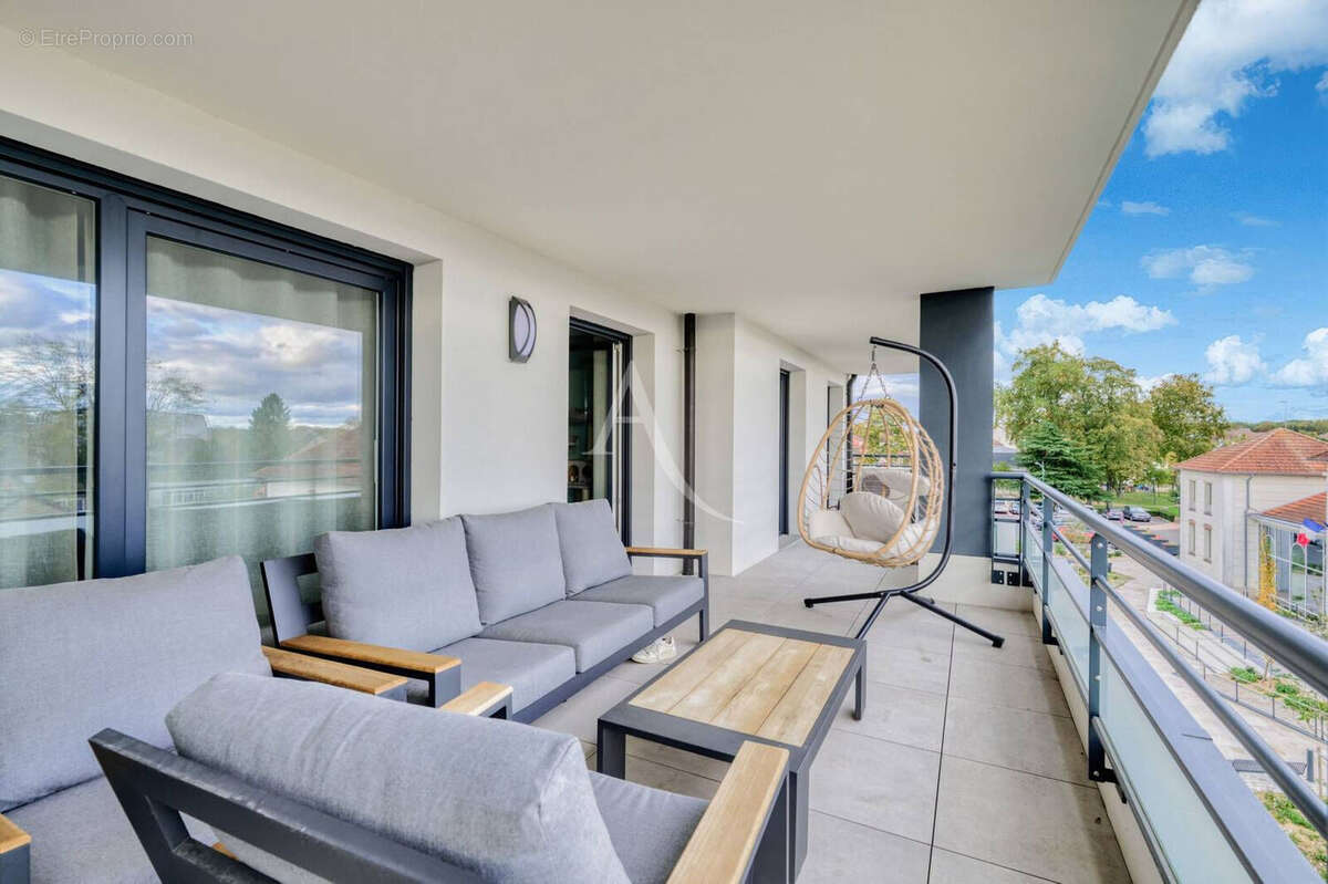 Appartement à OZOIR-LA-FERRIERE