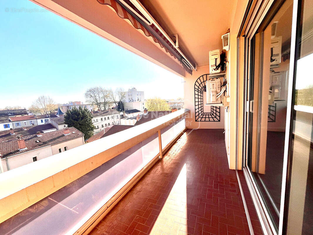 Grand T3 Lumineux avec balcon +  parking - photo 8