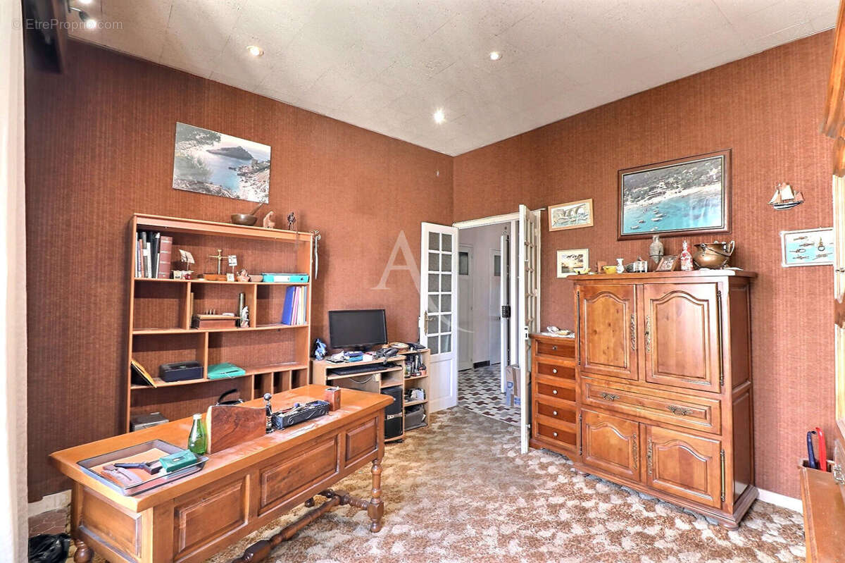 Appartement à MARSEILLE-10E