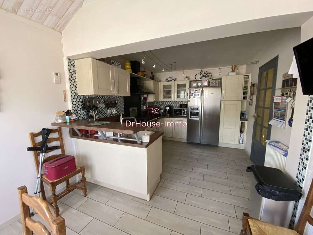 Maison à BEAURAINVILLE