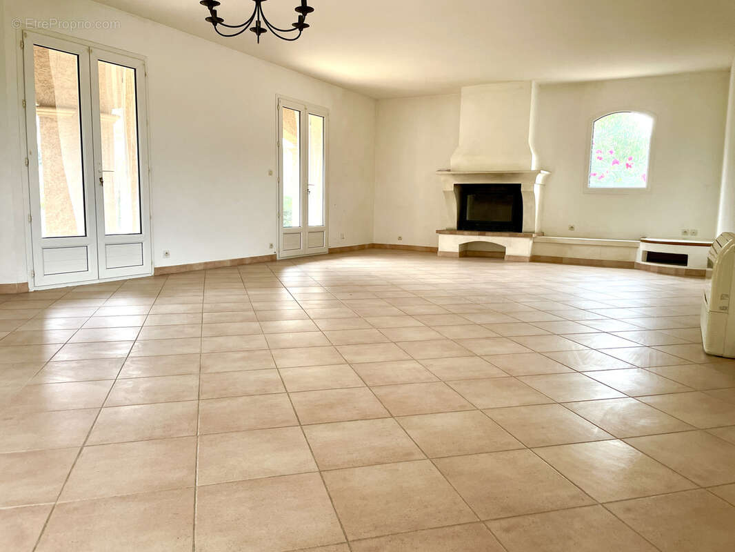 Vente villa d'environ 146m2 sur 1046m2 de terrain - photo 6