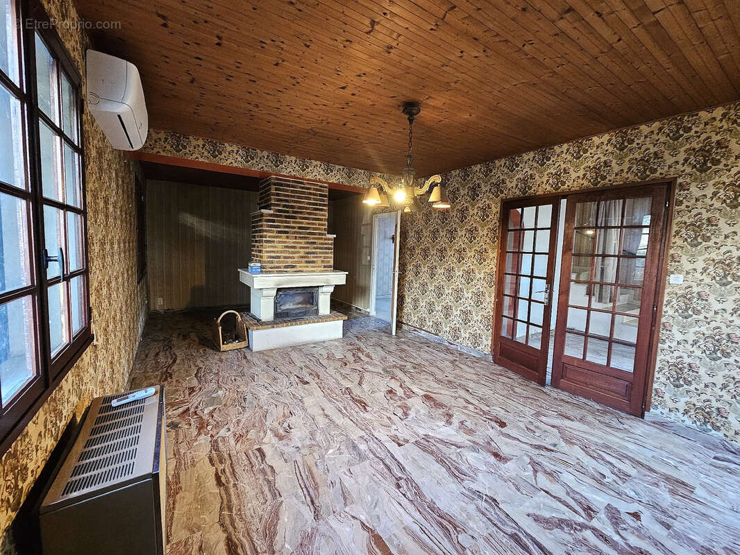 Maison à POUILLY-SUR-SAONE