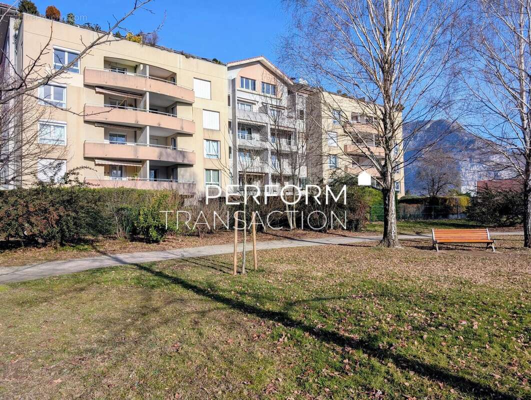 Appartement à SASSENAGE