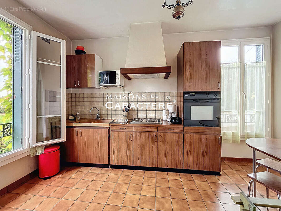 Maison à VERNEUIL-SUR-SEINE