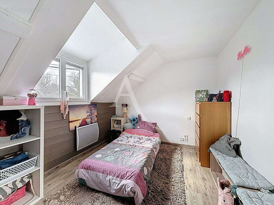 Maison à SAINT-BARTHELEMY-D'ANJOU