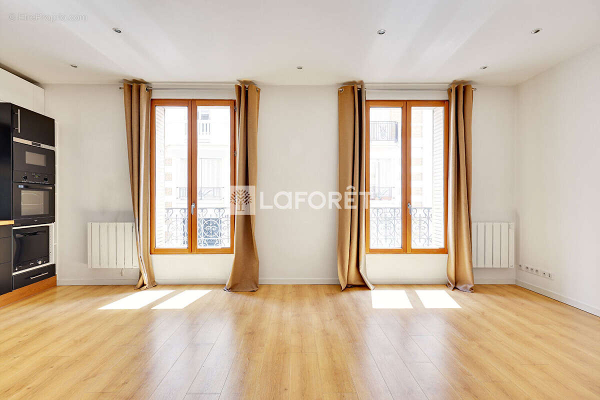 Appartement à PARIS-15E