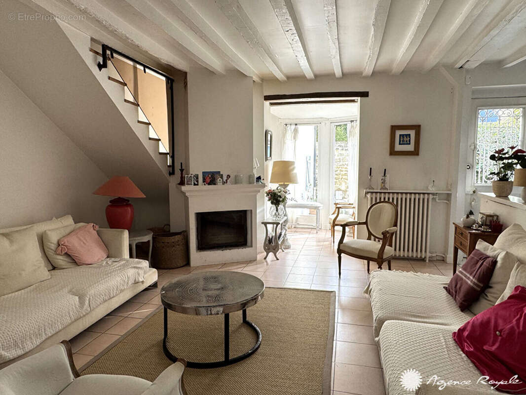 Maison à MAREIL-MARLY