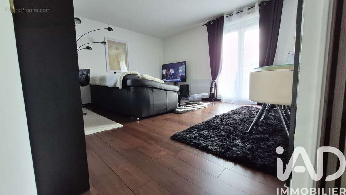 Photo 2 - Appartement à SENS