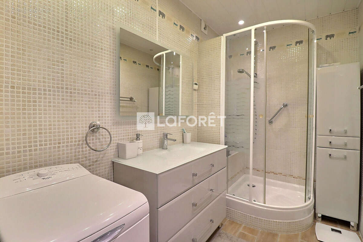 Appartement à SAINT-GRATIEN