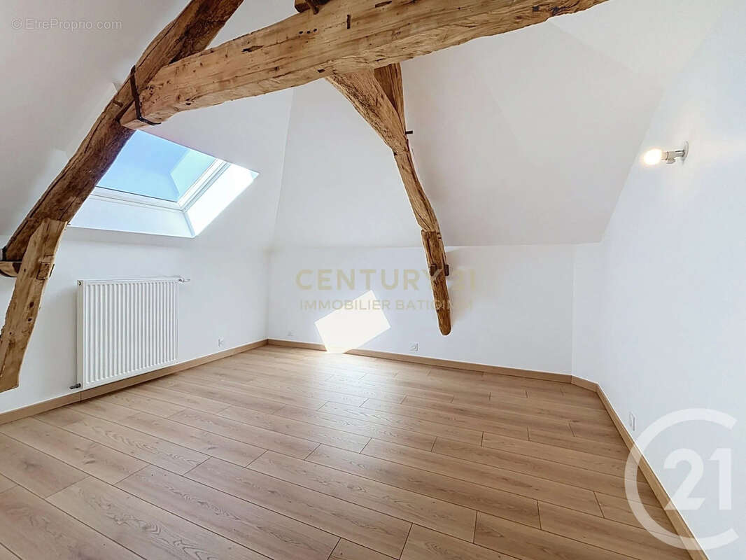 Maison 111 m² à Bourgoin-Jallieu  - photo 12
