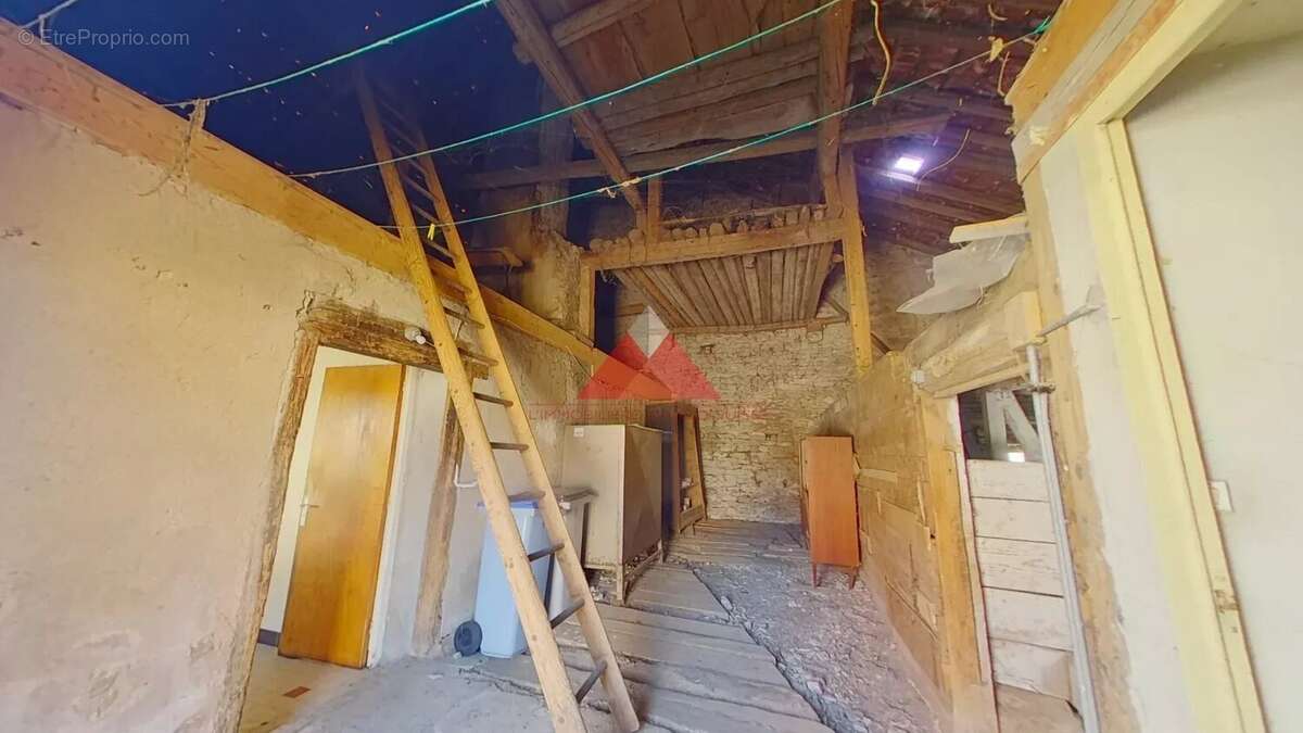 Maison à ETIVAL