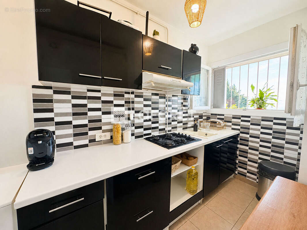 Appartement à MARSEILLE-9E