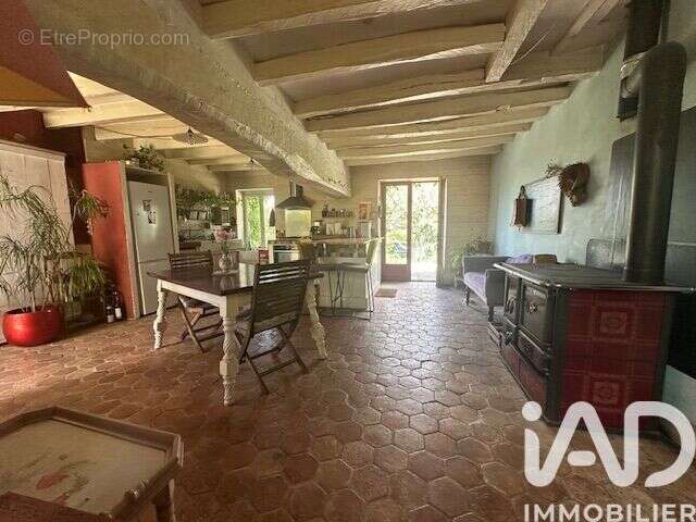 Photo 6 - Maison à THORIGNY-SUR-OREUSE