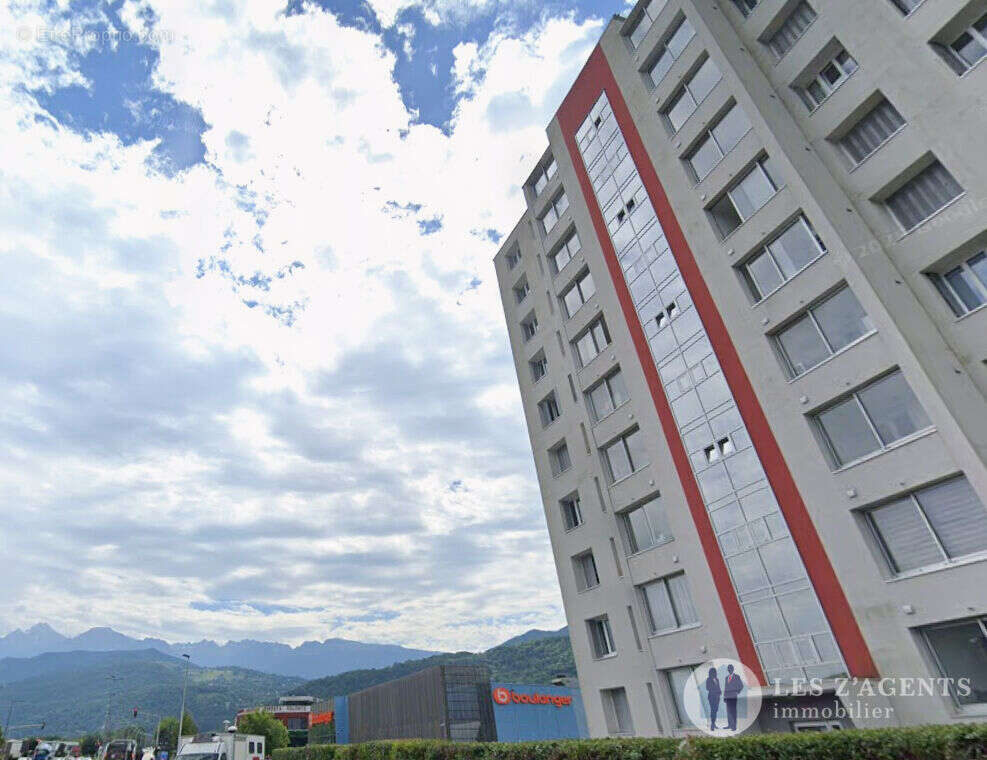 Appartement à SAINT-MARTIN-D'HERES