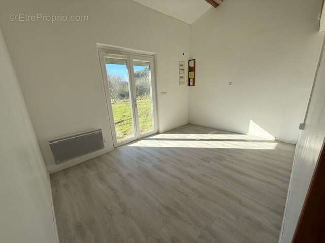 Maison à LA ROCHE-CHALAIS