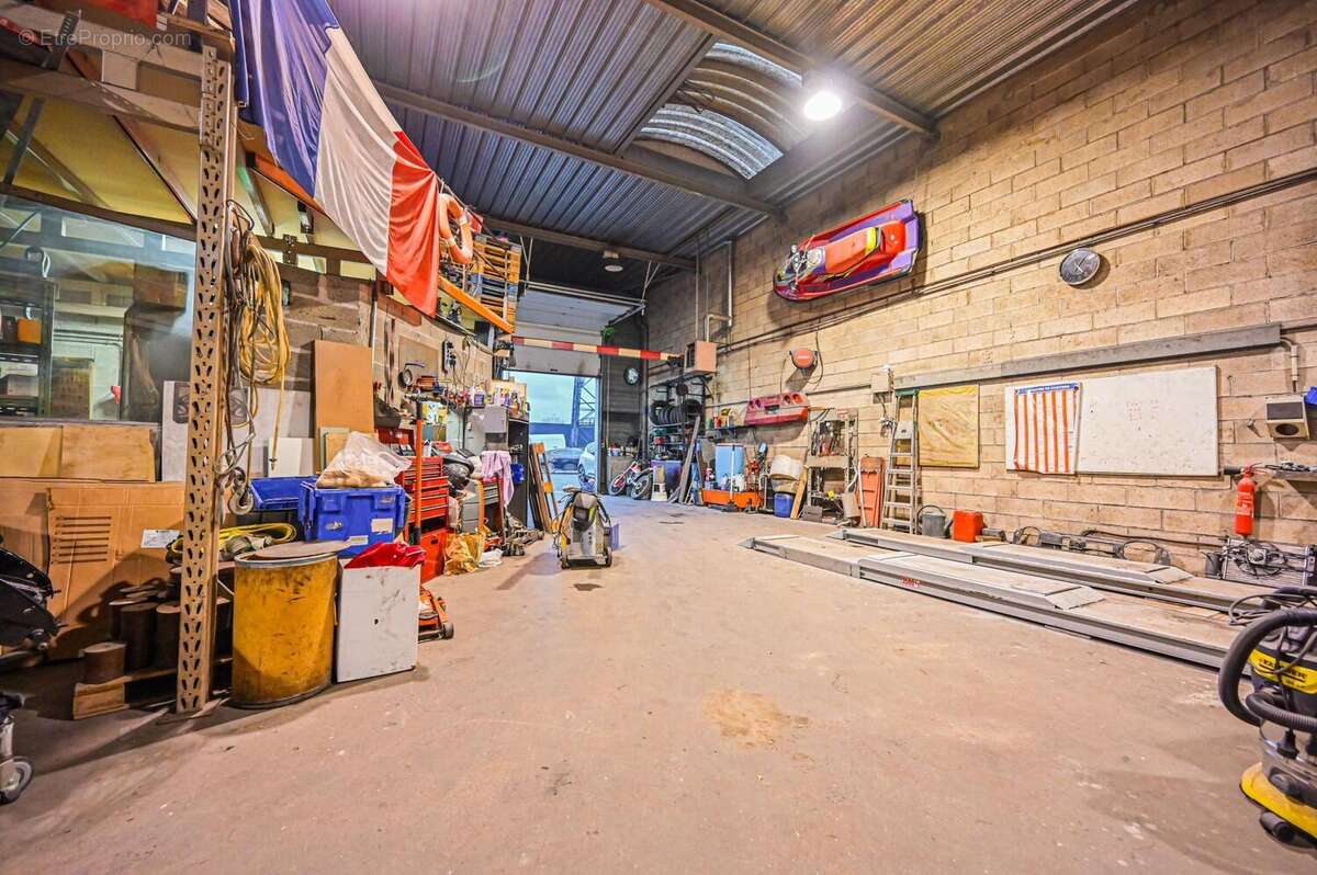 Commerce 340 m² à Alfortville  - photo 2