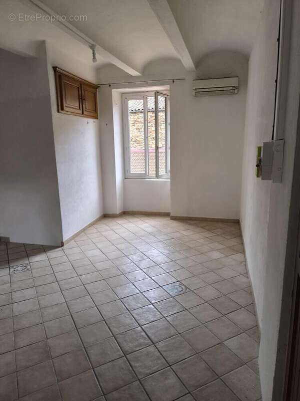 Photo 2 - Appartement à BESSEGES