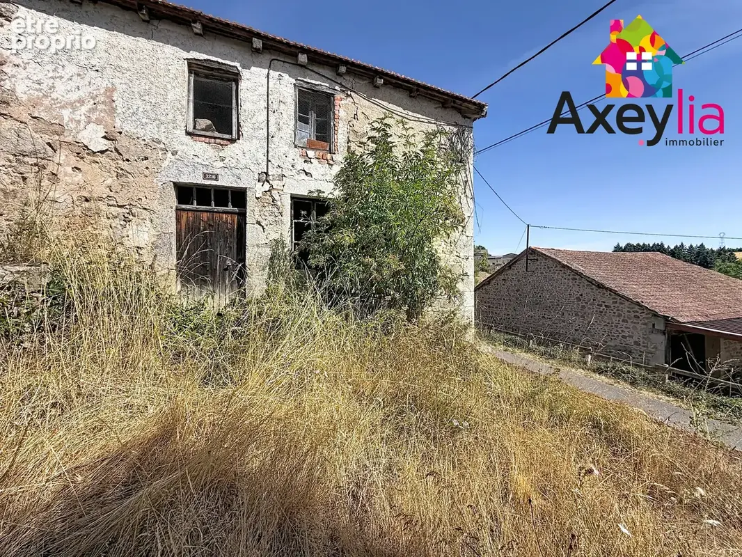 A vendre - saint-bonnet-des-quarts - ancien atelier à réhabiliter avec petit terrain et caves - photo 2