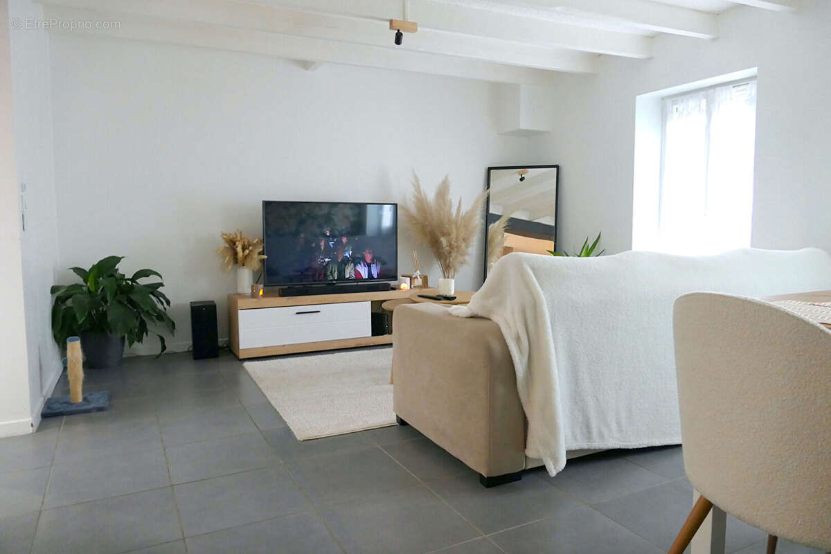 Appartement à SAINTE-LUCE-SUR-LOIRE