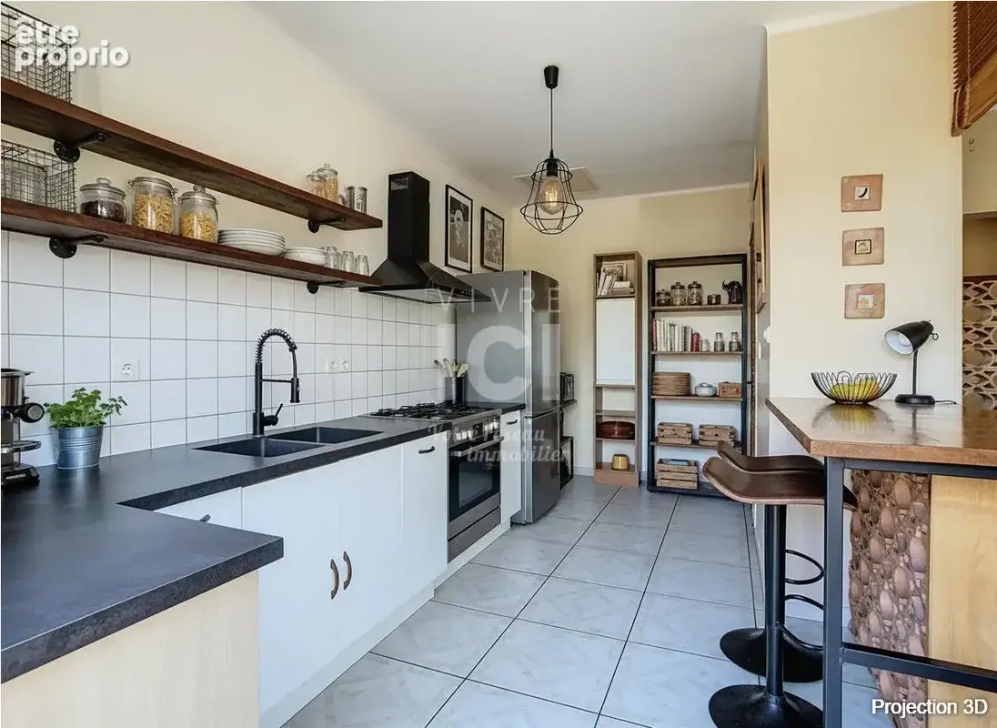 Maison à fort potentiel , atelier 60 m² , jardin ,combles aménageables - photo 8
