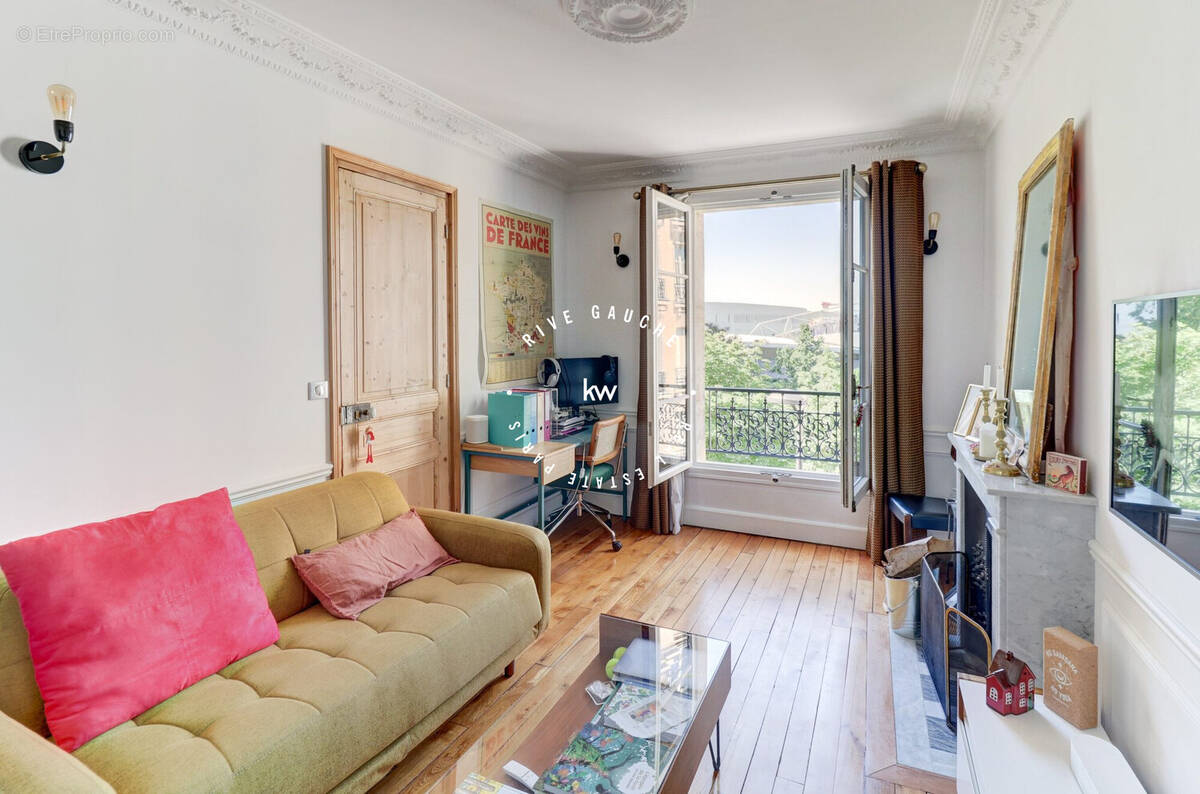 Appartement à PARIS-15E