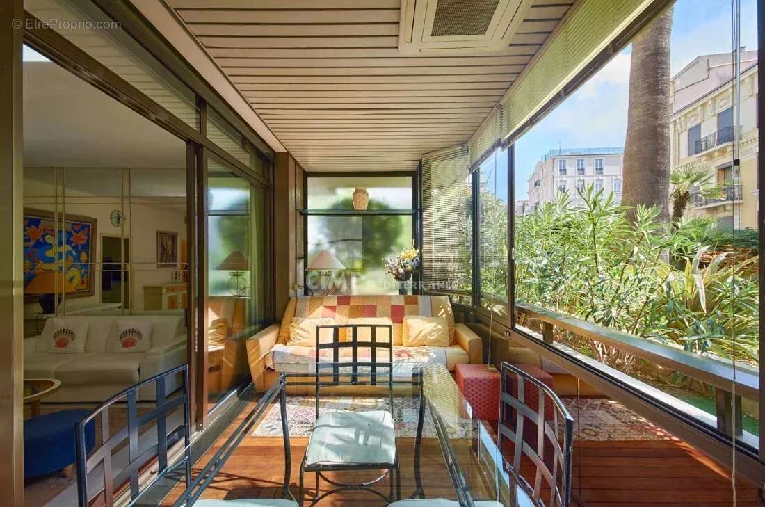 Appartement à CANNES